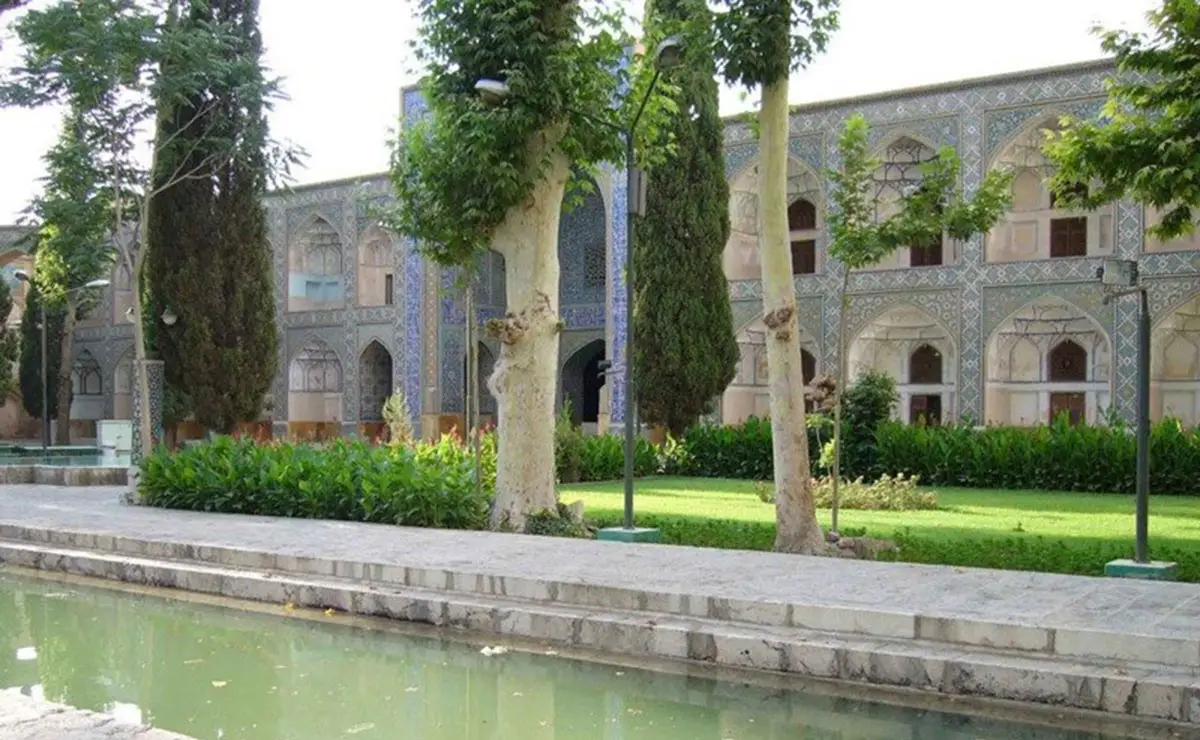 مدرسه چهار باغ