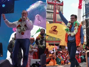 مردم بولیوی پای صندوق