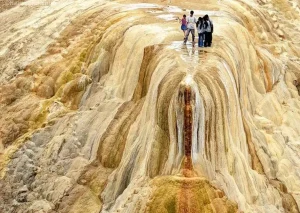 چشمه کانی گراوان پ